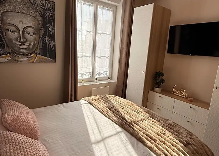 L Ecrin Remois Ρενς